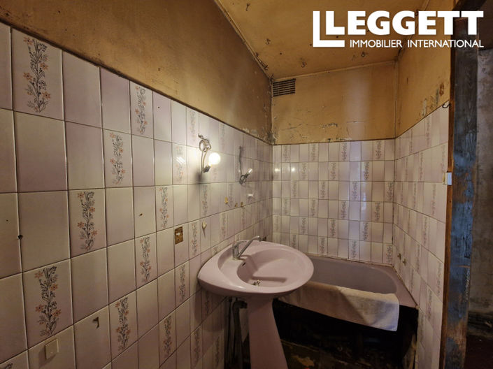 Image No.7-2 Bed House for sale