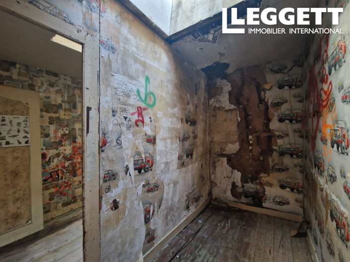 Image No.9-2 Bed House for sale