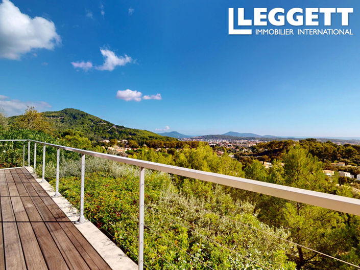 Image No.6-4 Bed House for sale