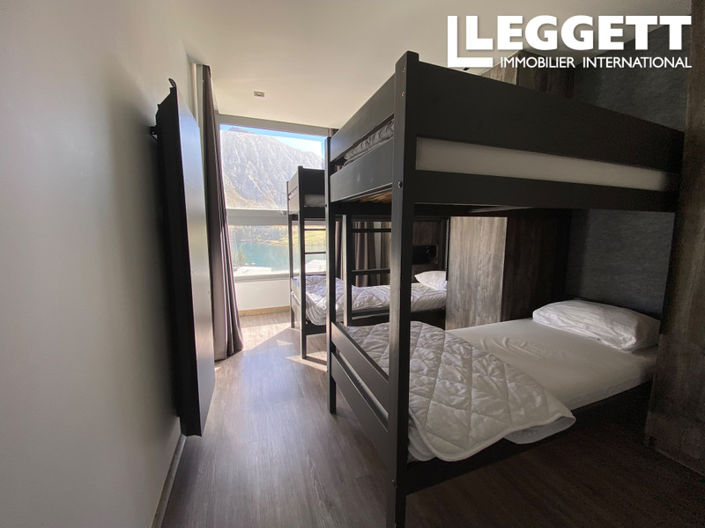 Image No.6-3 Bed Apartment for sale