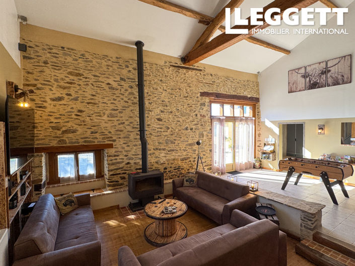 Image No.2-9 Bed House for sale