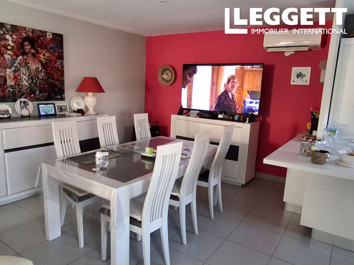 Image No.4-2 Bed House for sale