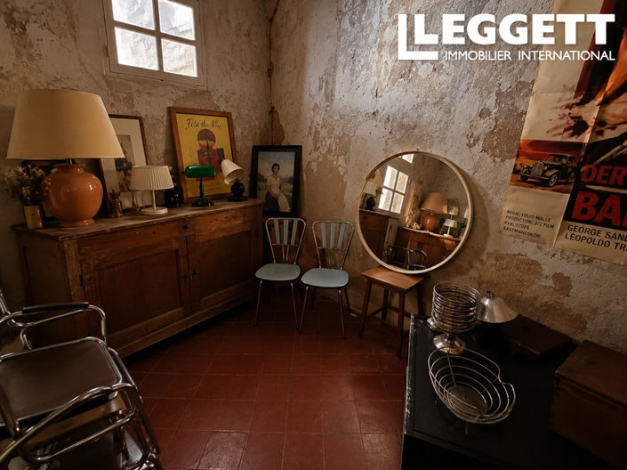 Image No.9-4 Bed House for sale