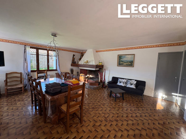 Image No.3-3 Bed House for sale