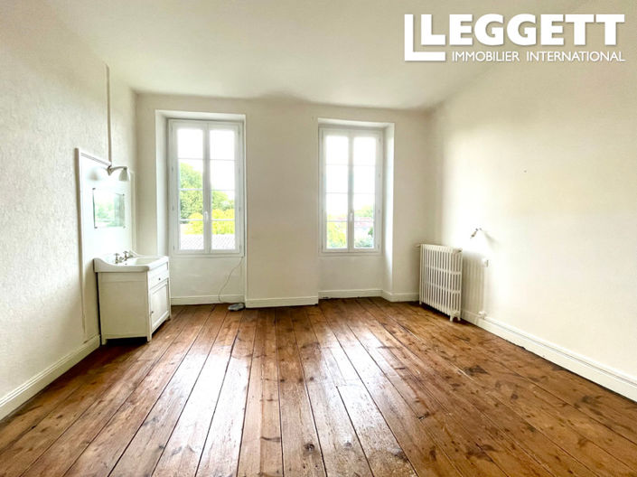 Image No.6-4 Bed House for sale