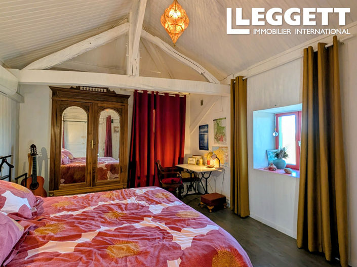 Image No.6-3 Bed House for sale