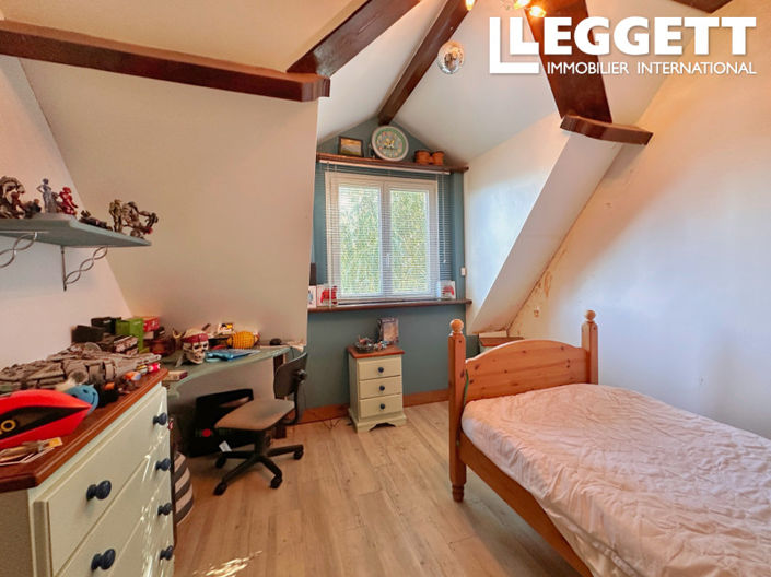 Image No.8-4 Bed House for sale