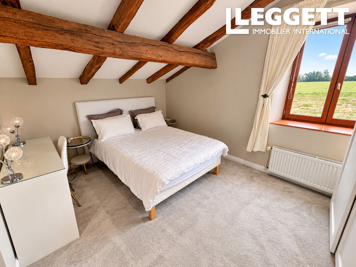 Image No.6-16 Bed House for sale