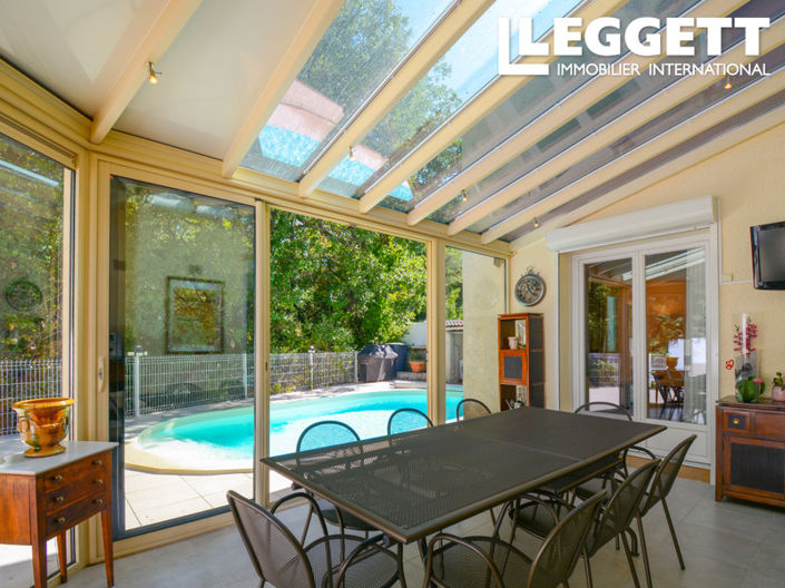 Image No.2-4 Bed House for sale