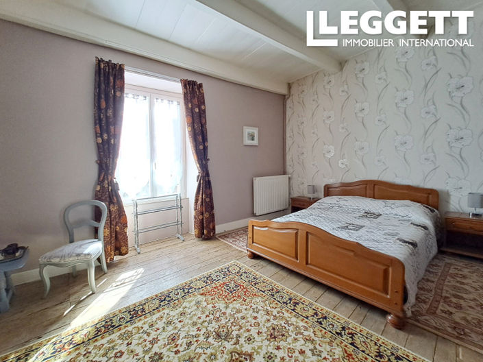 Image No.8-4 Bed House for sale