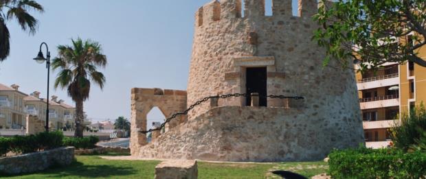 Image No.21-3 Bed Apartment for sale