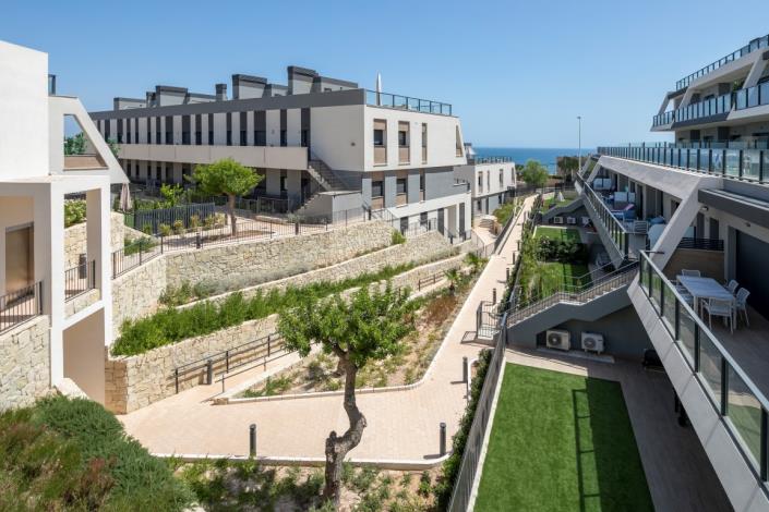 Image No.17-3 Bed Apartment for sale