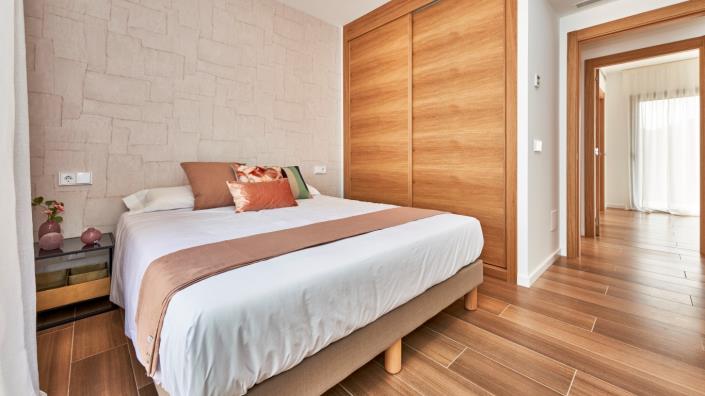 Image No.22-3 Bed Townhouse for sale