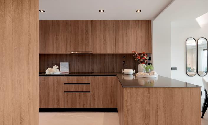 Image No.16-3 Bed Townhouse for sale