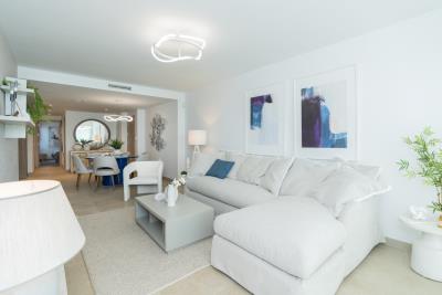 B1-2-Sunny-Golf-apartments-Estepona-salon_Abril-24