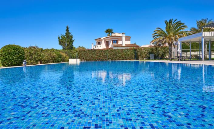 Image No.1-3 Bed Villa for sale