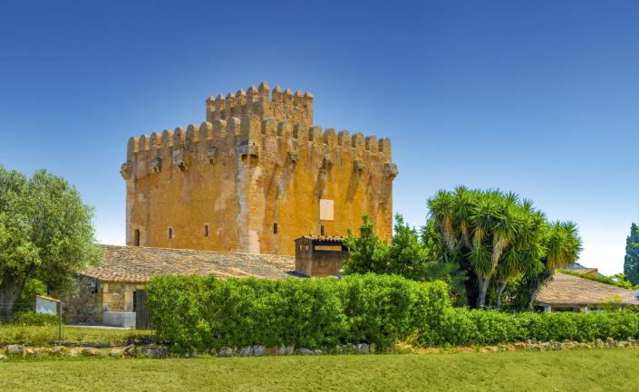 Image No.20-2 Bed Apartment for sale