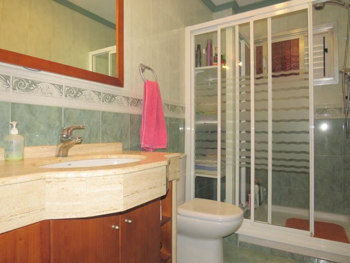 Image No.9-5 Bed Villa for sale