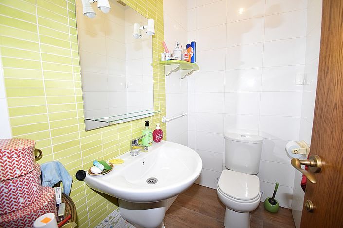 Image No.31-5 Bed Townhouse for sale