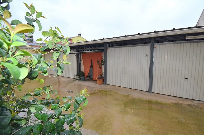 Image No.38-5 Bed Townhouse for sale