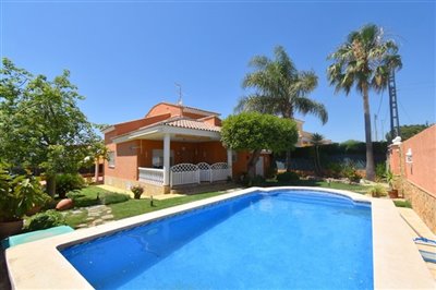 Villa de 4 chambres à vendre à La Pobla de Vallbona