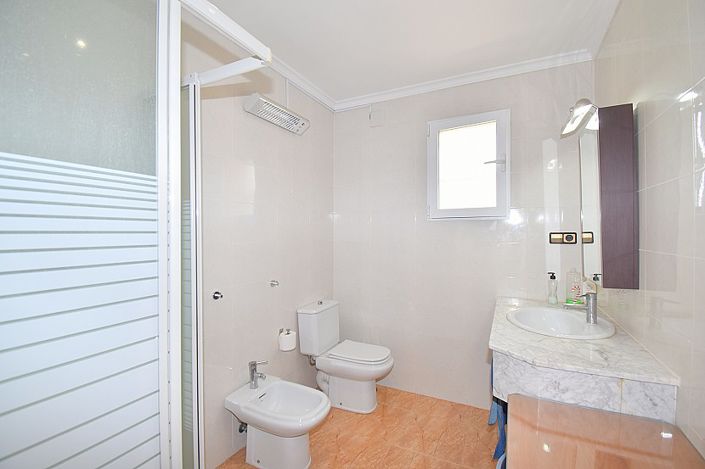 Image No.7-3 Bed Villa for sale