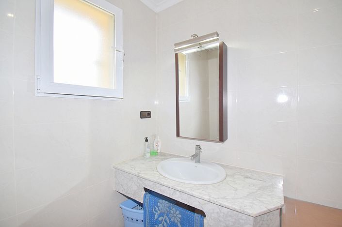 Image No.9-3 Bed Villa for sale