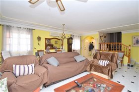 Image No.4-Villa de 4 chambres à vendre à Alzira