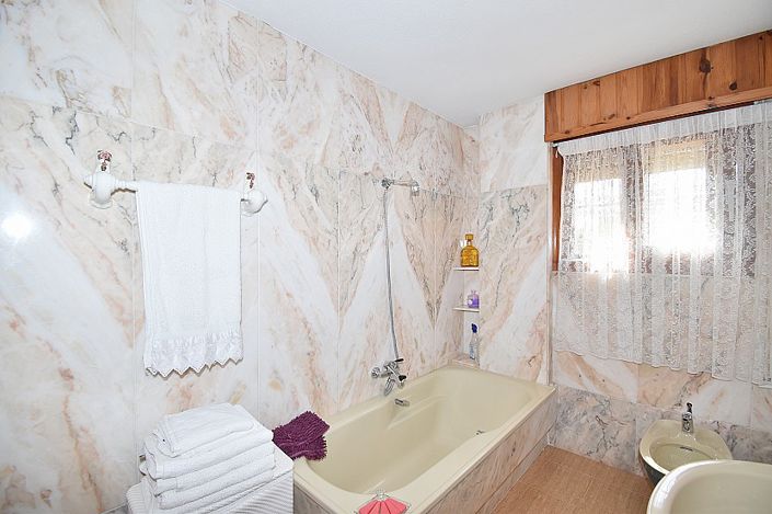 Image No.26-5 Bed Villa for sale