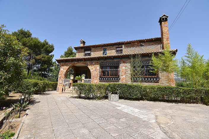 Image No.30-5 Bed Villa for sale