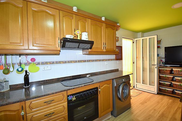 Image No.10-3 Bed Villa for sale