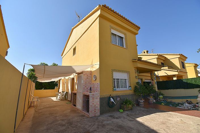 Image No.30-3 Bed Villa for sale
