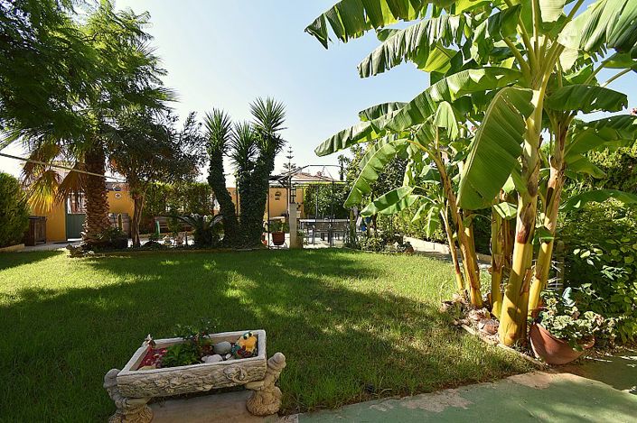 Image No.37-3 Bed Villa for sale