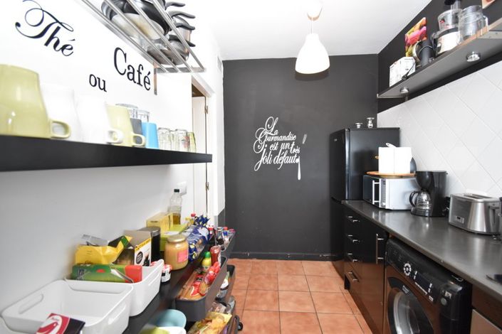 Image No.10-3 Bed Villa for sale