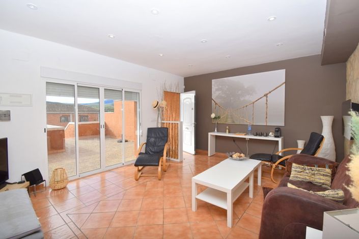 Image No.5-3 Bed Villa for sale