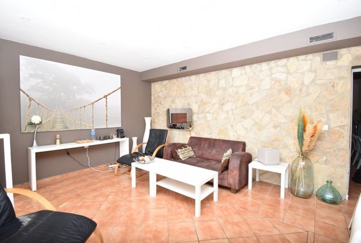 Image No.6-3 Bed Villa for sale