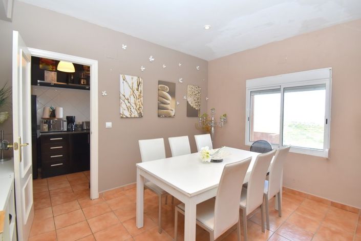 Image No.7-3 Bed Villa for sale