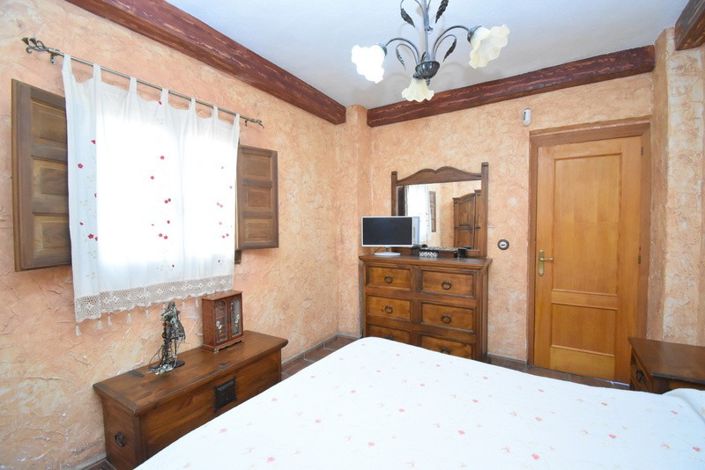 Image No.16-3 Bed Villa for sale