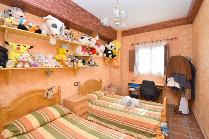 Image No.18-3 Bed Villa for sale