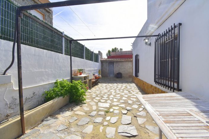 Image No.24-3 Bed Villa for sale