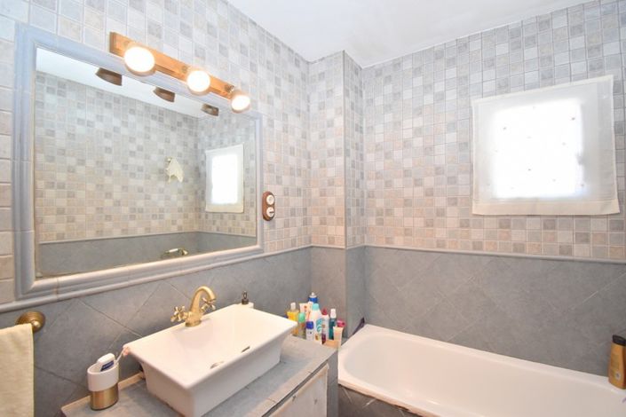 Image No.4-3 Bed Villa for sale