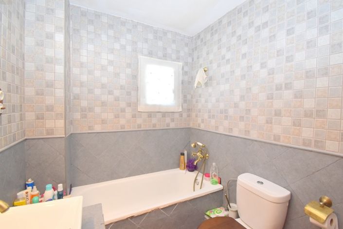 Image No.5-3 Bed Villa for sale