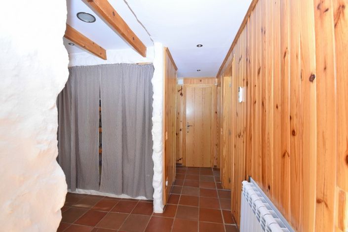 Image No.11-3 Bed Villa for sale