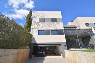 1 - Chiva, Villa