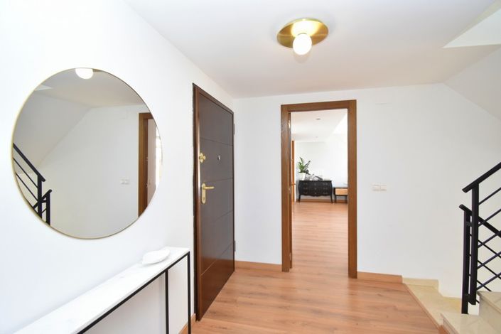 Image No.17-3 Bed Villa for sale