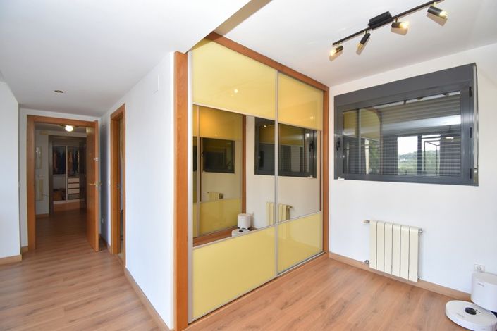 Image No.21-3 Bed Villa for sale