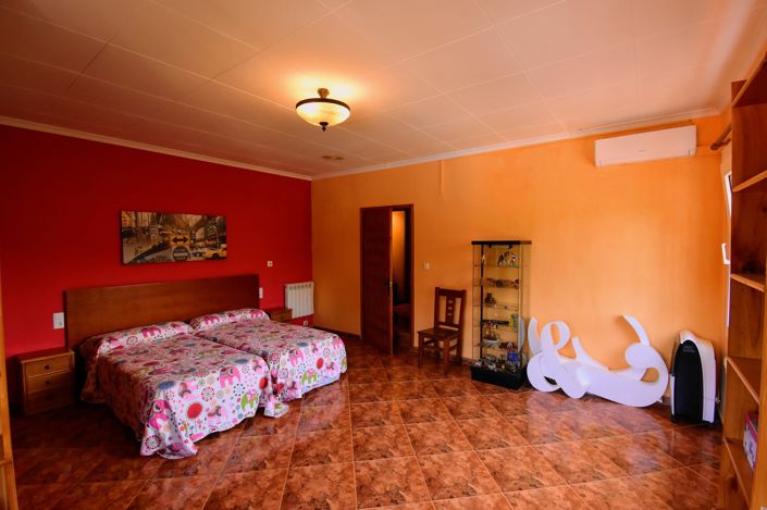 Image No.19-5 Bed Villa for sale