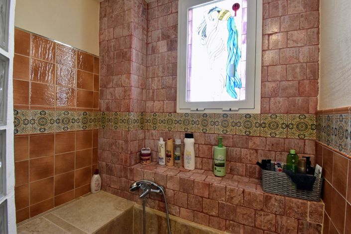 Image No.22-4 Bed Townhouse for sale