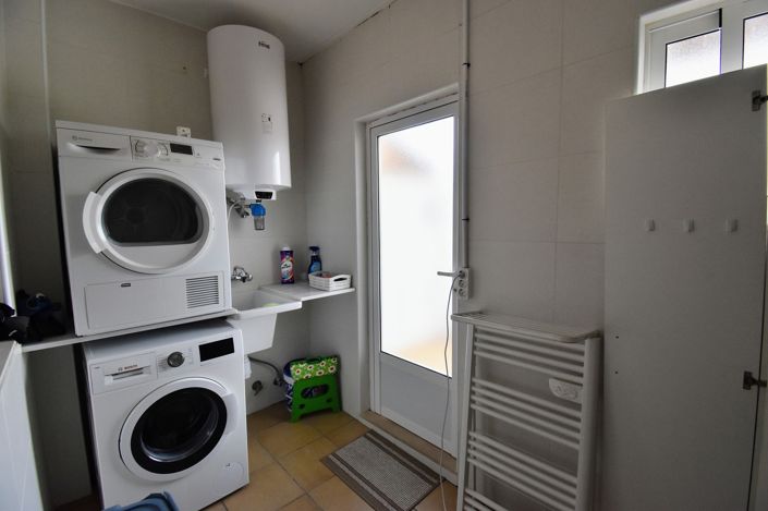 Image No.23-4 Bed Townhouse for sale