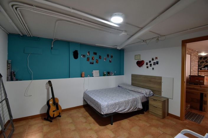 Image No.34-4 Bed Townhouse for sale